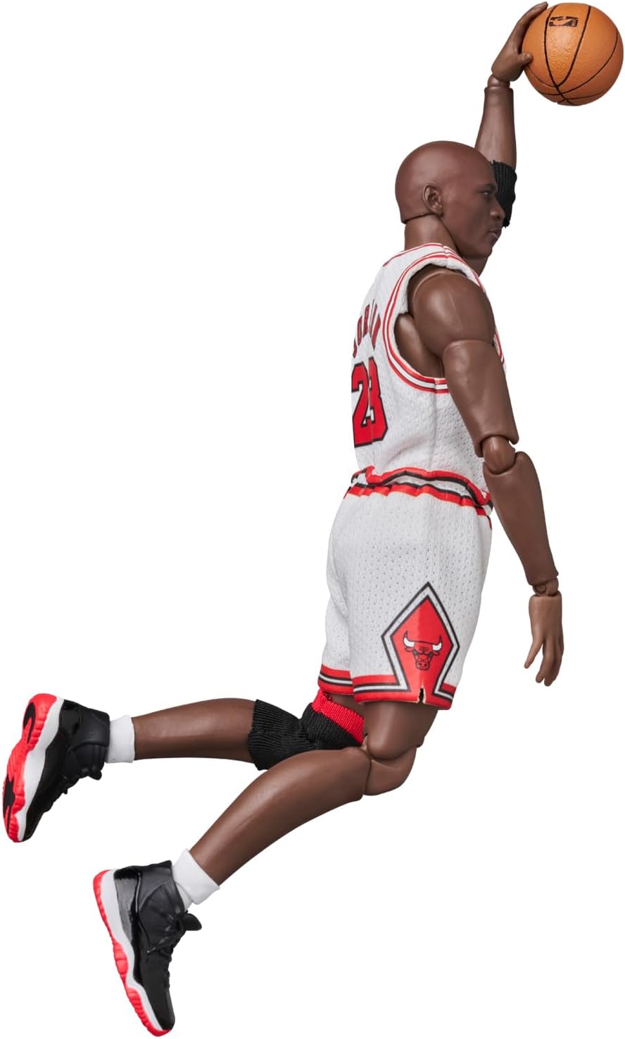 NBA: MAFEX Action Figure Michael Jordan - Chicago Bulls HOME 17 cm
