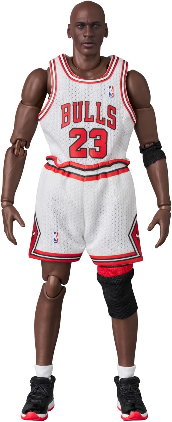 NBA: MAFEX Action Figure Michael Jordan - Chicago Bulls HOME 17 cm