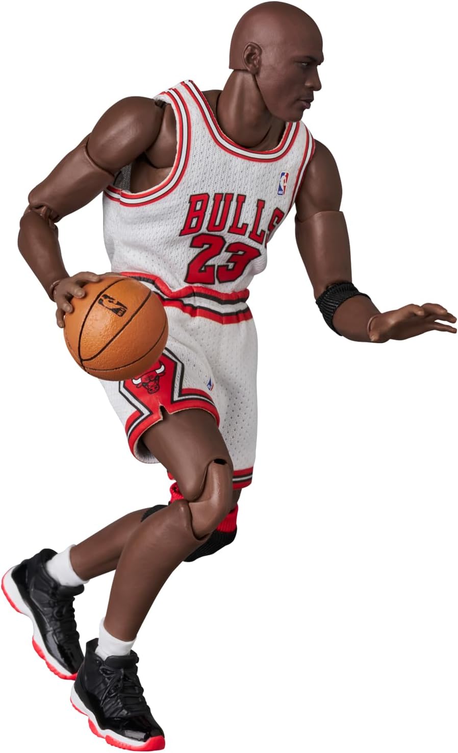 NBA: MAFEX Action Figure Michael Jordan - Chicago Bulls HOME 17 cm