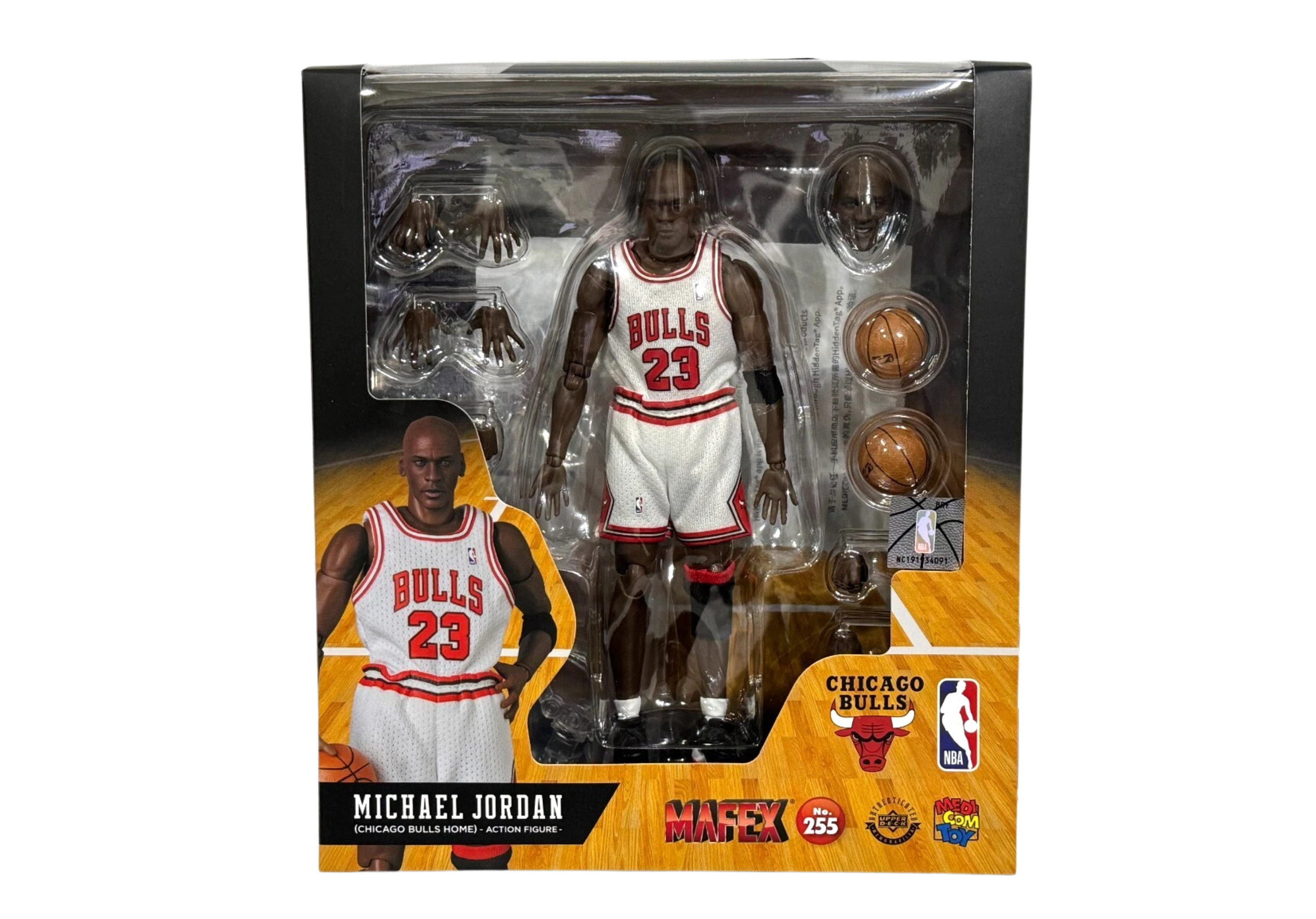 NBA: MAFEX Action Figure Michael Jordan - Chicago Bulls HOME 17 cm