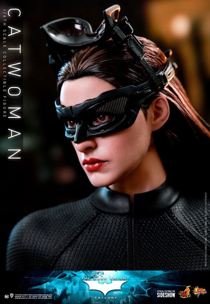 DC Comics: The Dark Knight Trilogy Movie Masterpiece Action Figure 1/6 Catwoman 29 cm