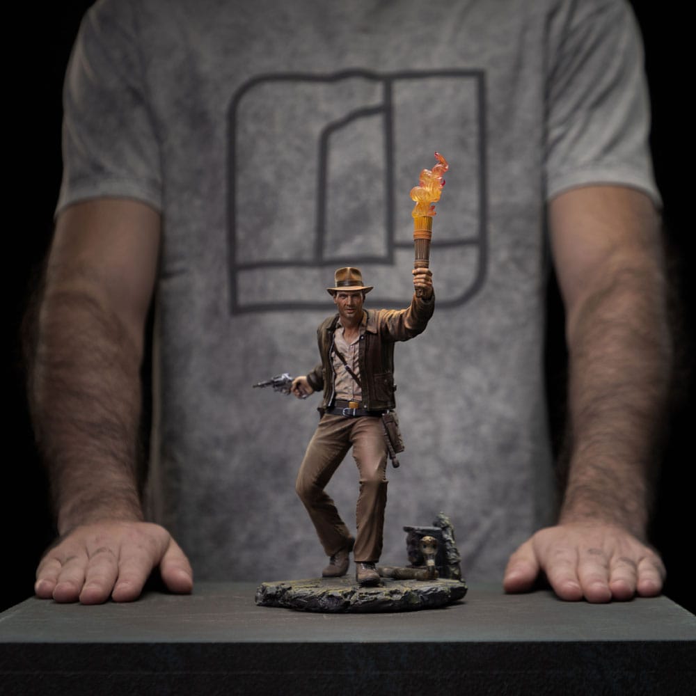 Indiana Jones: Art Scale Statue 1/10 Indiana Jones 26 cm