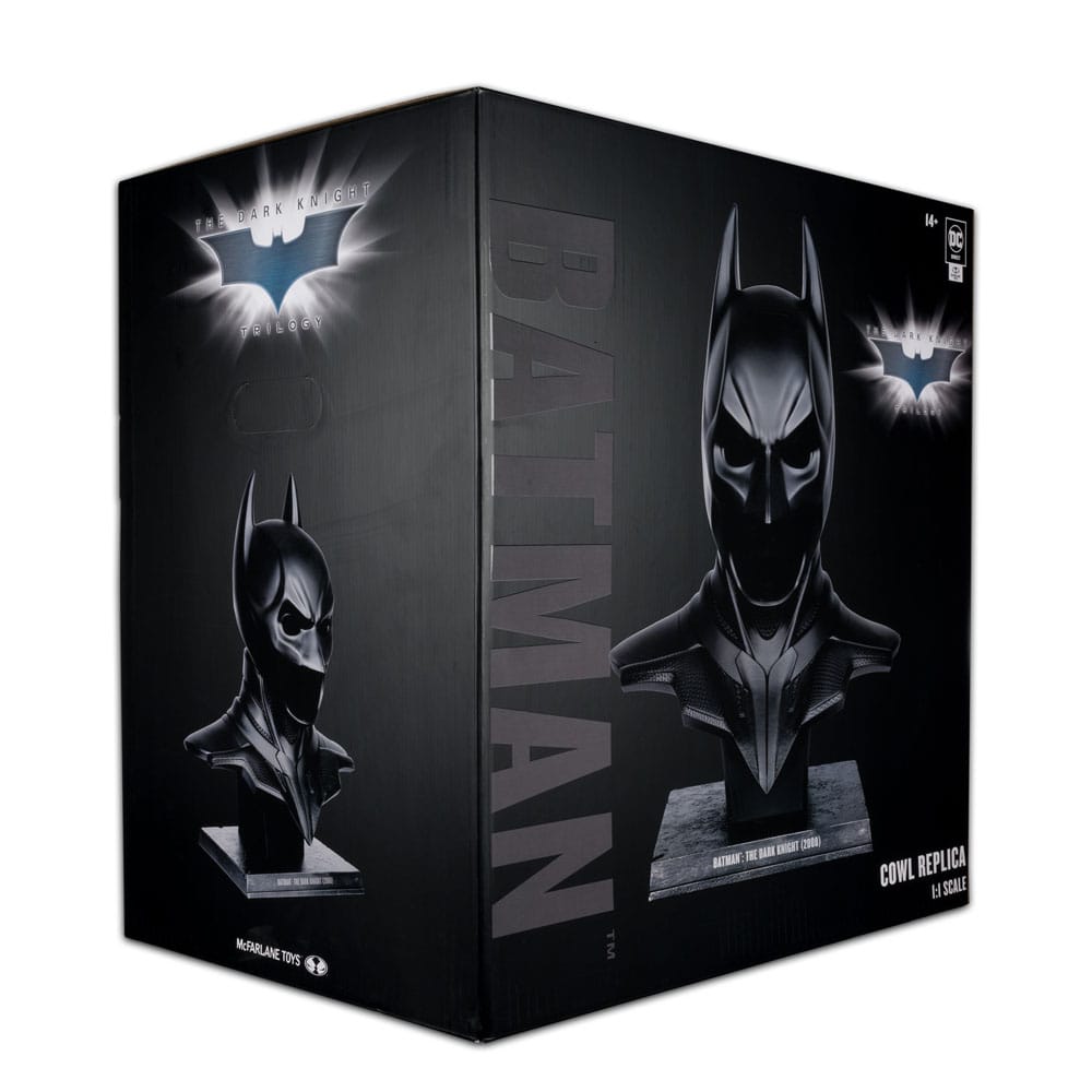 DC Comics: The Dark Knight Batman Bust 1:1 Replica Batman Cowl 54 cm