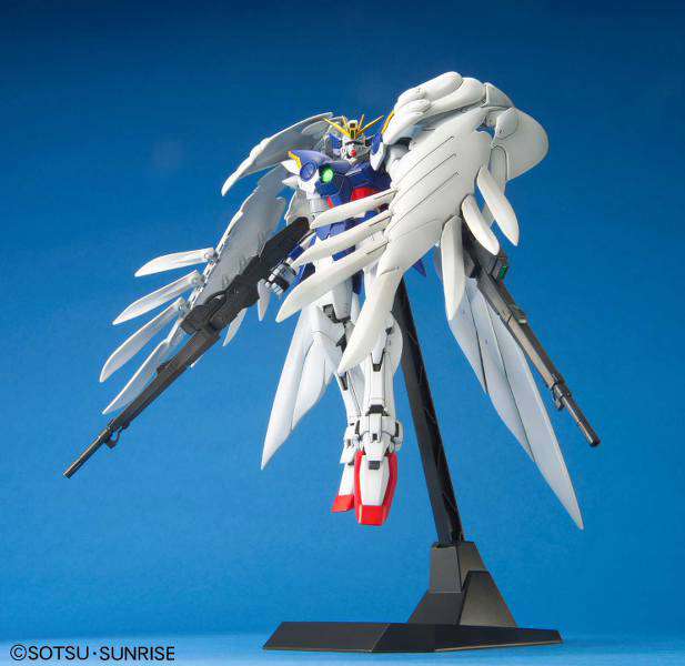 Gunpla: Bandai Model Kit  - MG gundam w zero custom 1/100