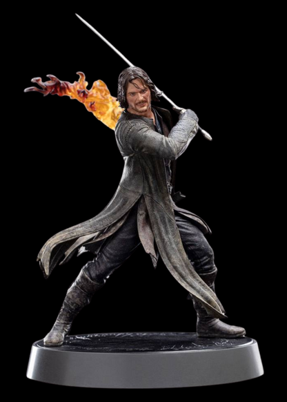 The Lord of the Rings: Figures of Fandom PVC Statue Aragorn 28 cm