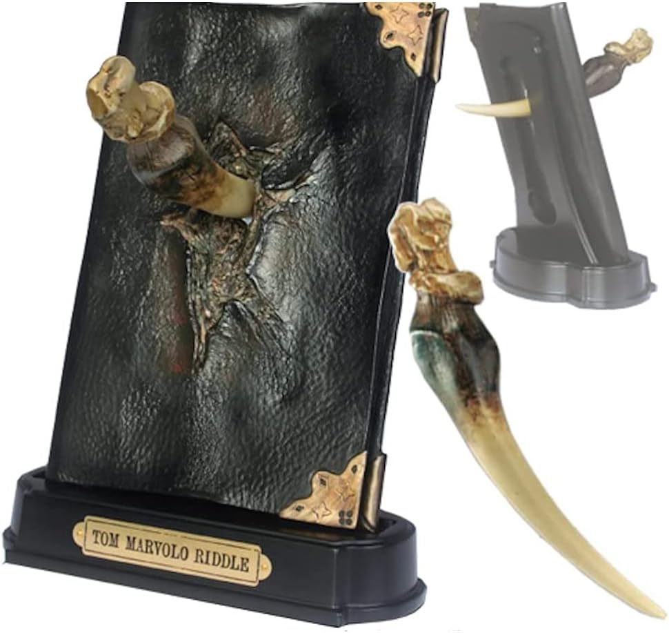 Harry Potter: Replica 1:1 Diario Basilisk Fang and Tom Riddle Diary Voldemort