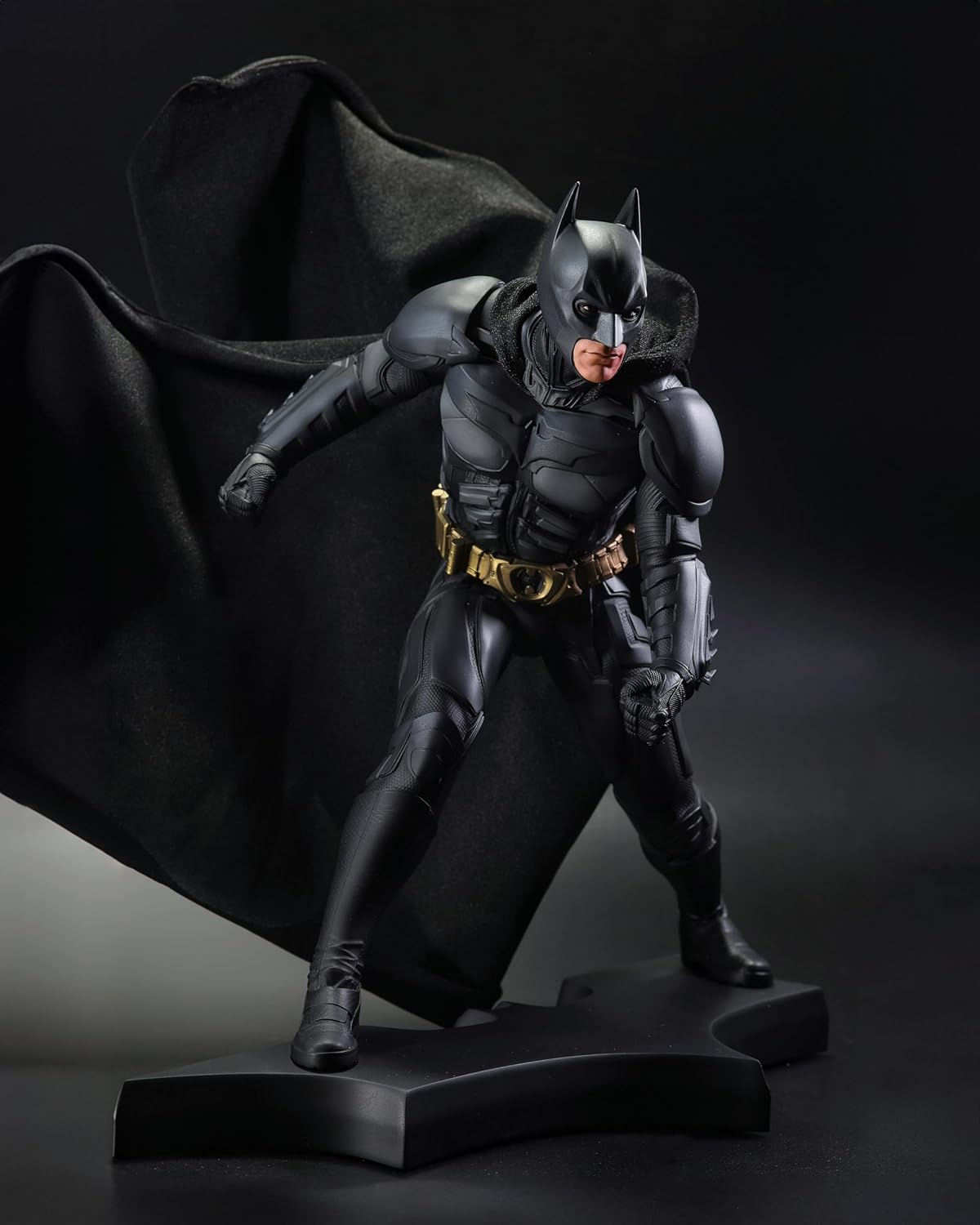 DC Comics: Direct Statue DC Movie Statues Batman (The Dark Knight) 24 cm