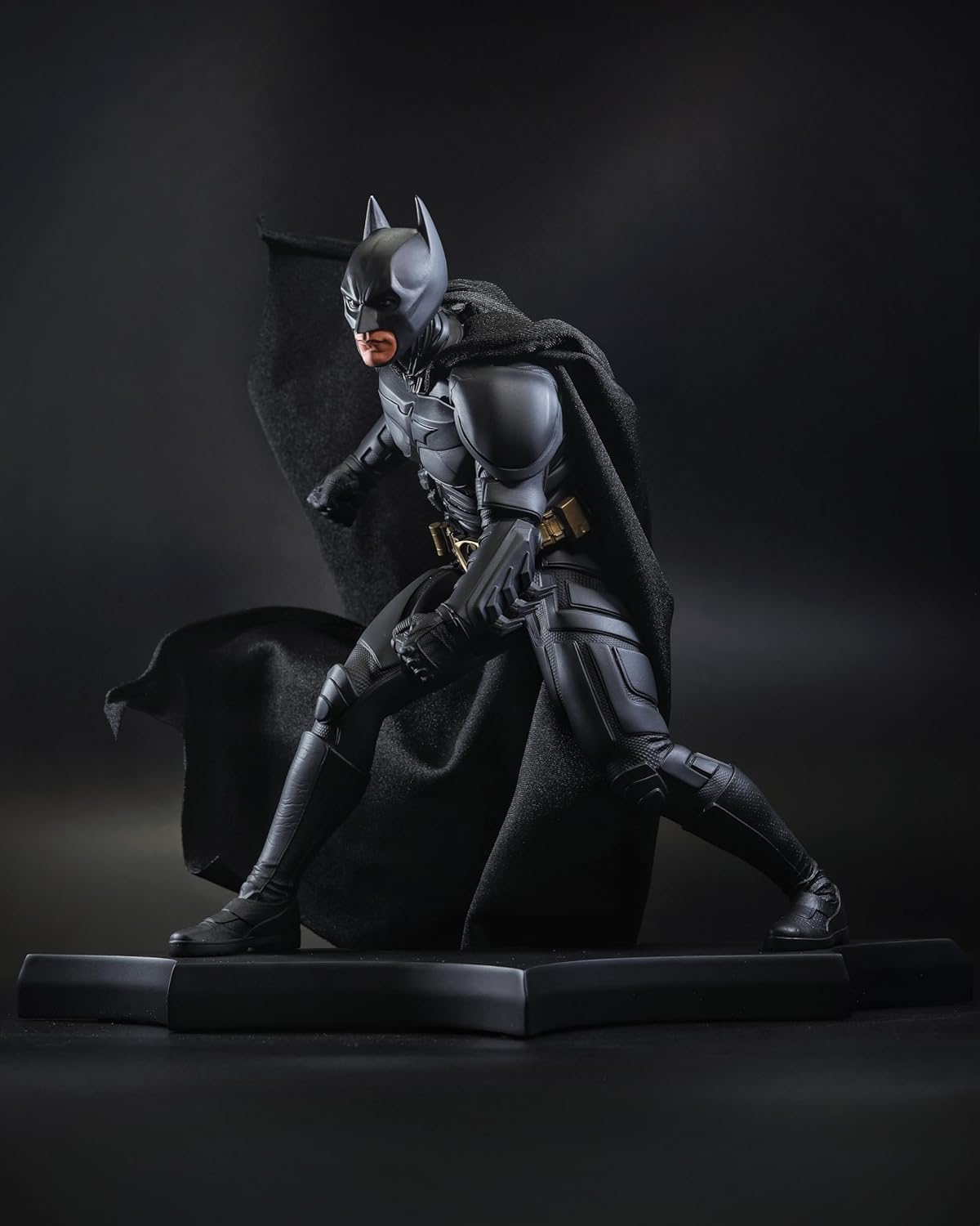 DC Comics: Direct Statue DC Movie Statues Batman (The Dark Knight) 24 cm