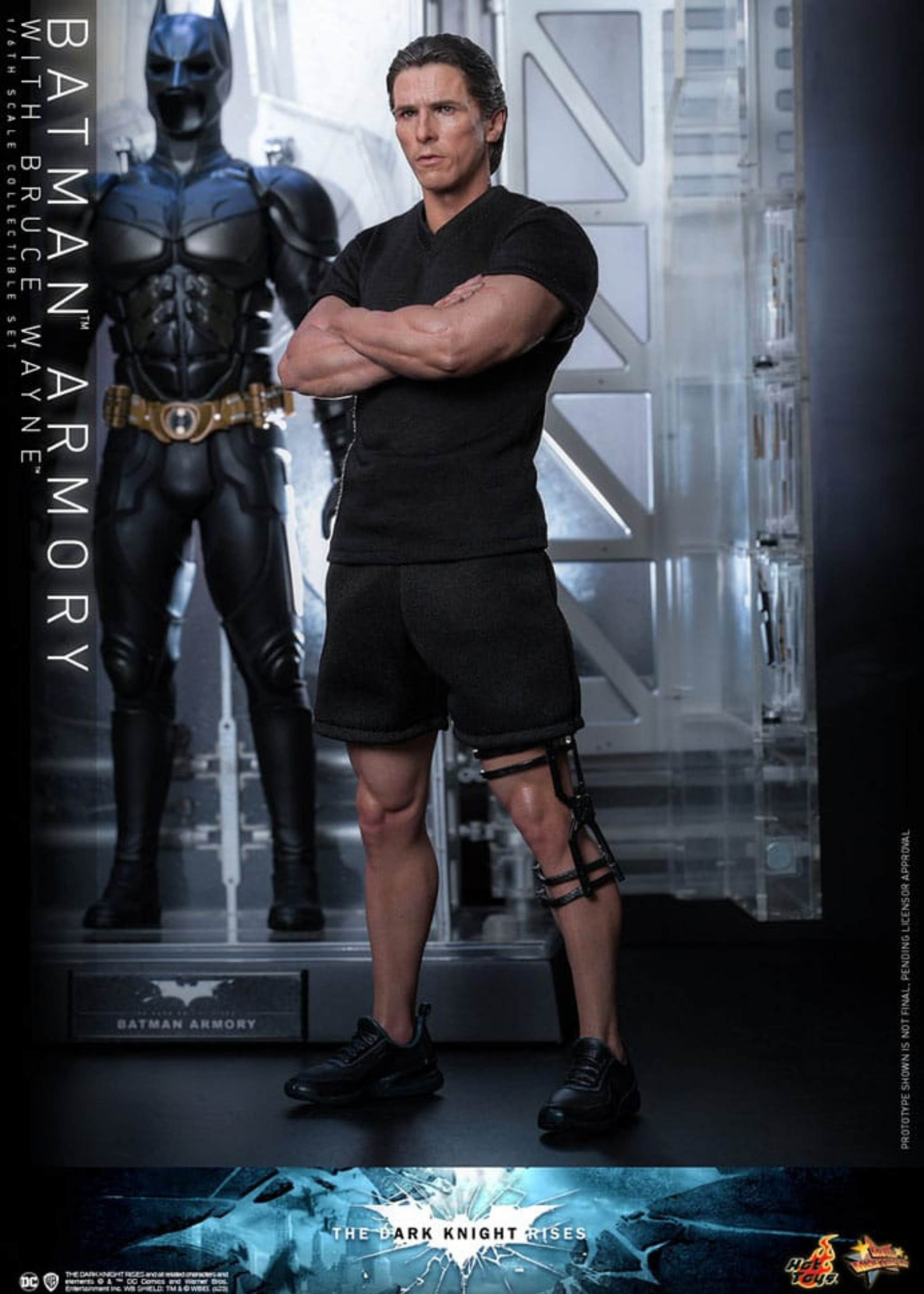 DC Comics: The Dark Knight Rises Movie Masterpiece Action Figures & Diorama 1/6 Batman Armory with Bruce Wayne 30 cm