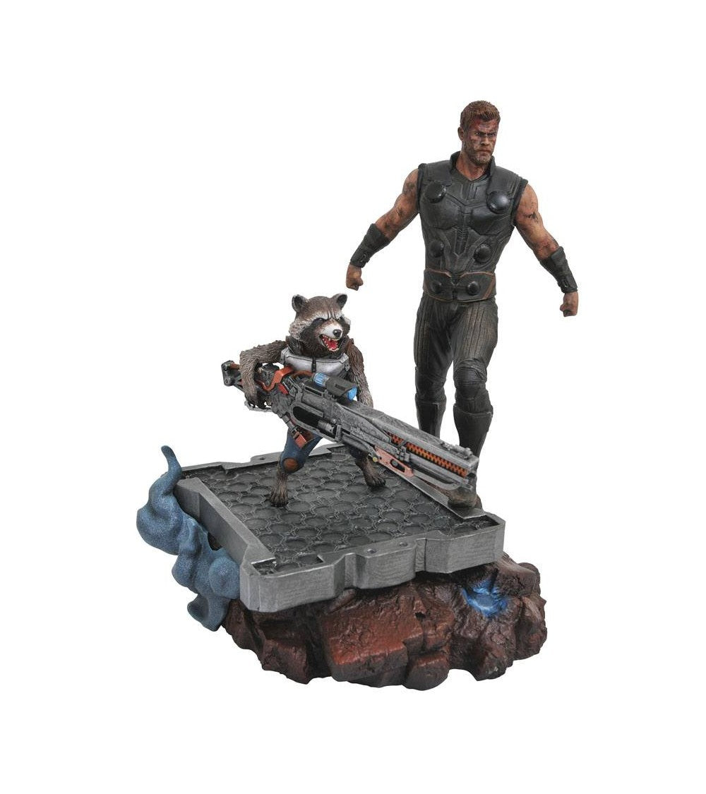 Marvel: Avengers Infinity War Premier Collection Statue Thor & Rocket Raccoon 30 cm