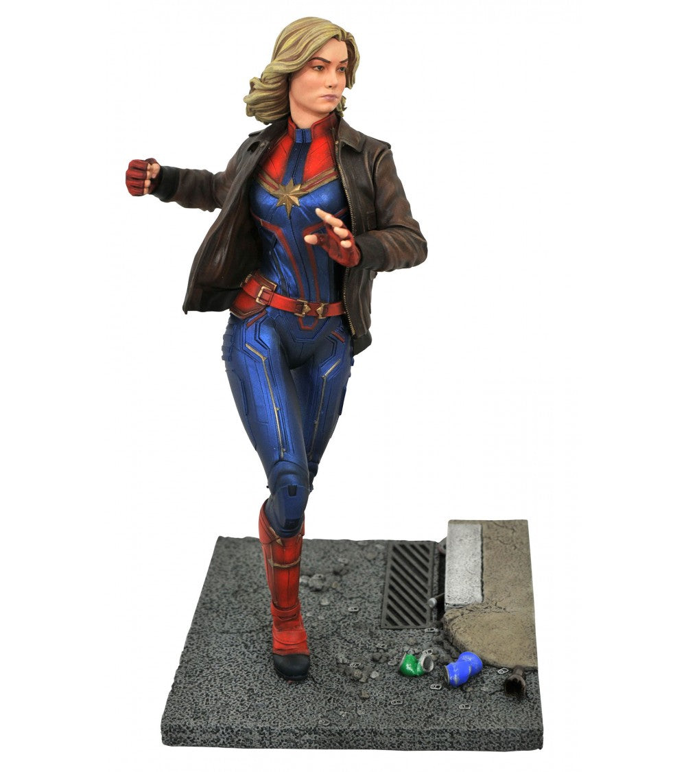 Marvel: Captain Marvel Movie Statue