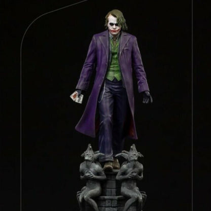 DC Comics: The Joker Deluxe Art Scale 1/10 – The Dark Knight - Iron Studios