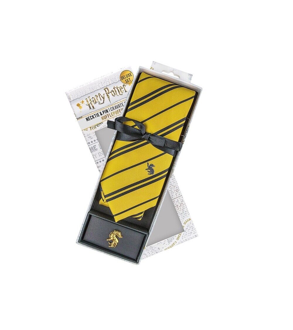 Harry Potter: Hufflepuff Necktie Dlx Box Set (Cravatta)