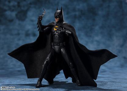 DC Comics: Bandai Tamashii Nations Figuarts Action Figure Batman 1989 movie 15 cm