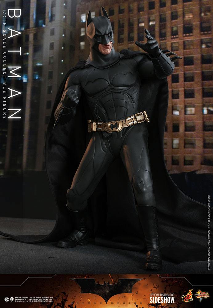 DC Comics: Batman Begins Movie Masterpiece Action Figure 1/6 Batman Hot Toys Exclusive 32 cm