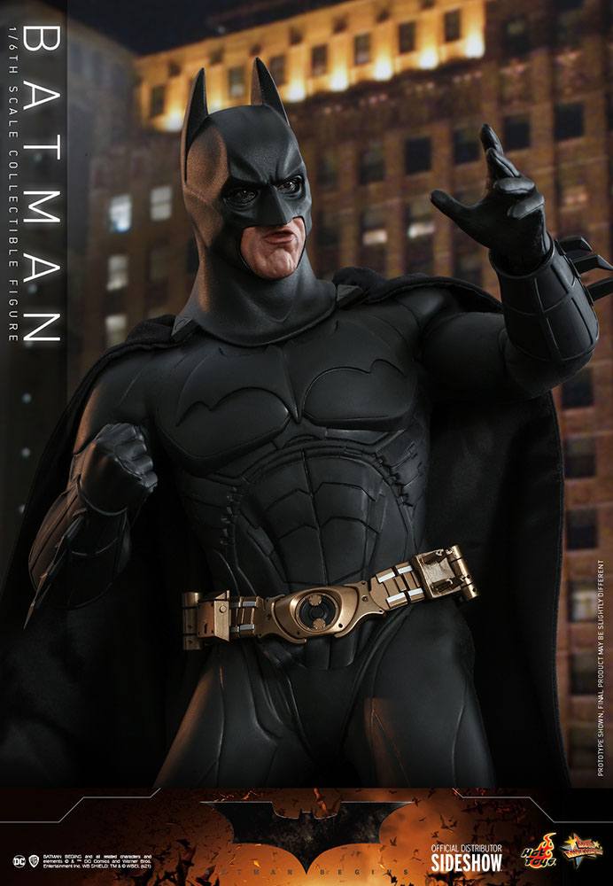 DC Comics: Batman Begins Movie Masterpiece Action Figure 1/6 Batman Hot Toys Exclusive 32 cm