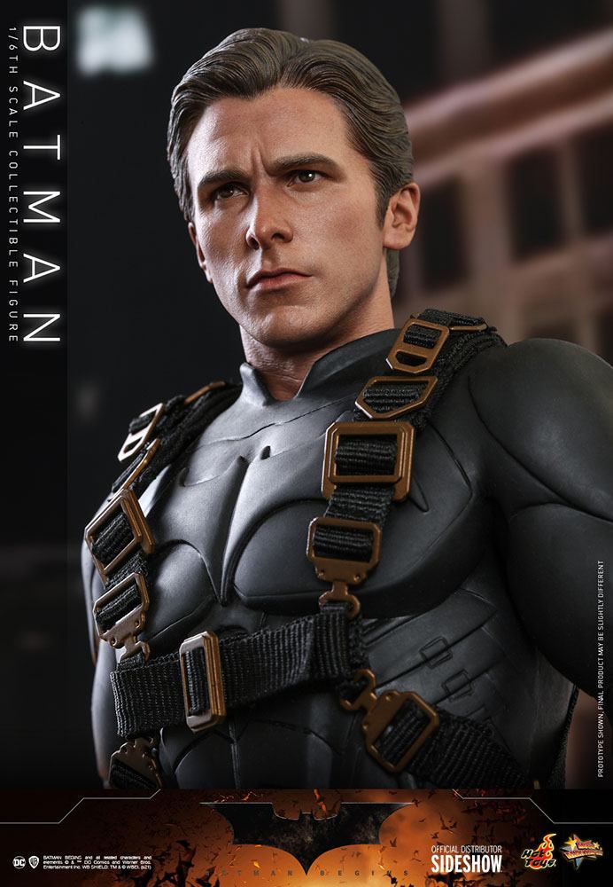 DC Comics: Batman Begins Movie Masterpiece Action Figure 1/6 Batman Hot Toys Exclusive 32 cm