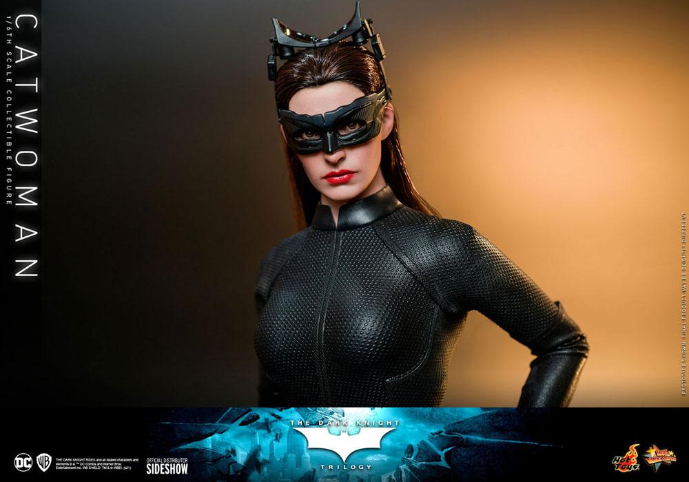 DC Comics: The Dark Knight Trilogy Movie Masterpiece Action Figure 1/6 Catwoman 29 cm