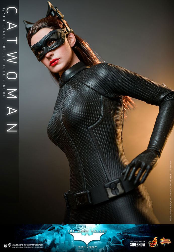 DC Comics: The Dark Knight Trilogy Movie Masterpiece Action Figure 1/6 Catwoman 29 cm