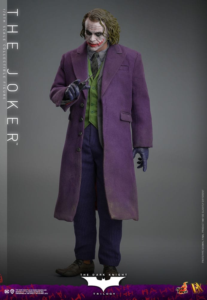 DC Comics: The Dark Knight DX Action Figure 1:6 The Joker 31 cm