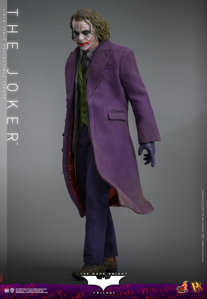 DC Comics: The Dark Knight DX Action Figure 1:6 The Joker 31 cm