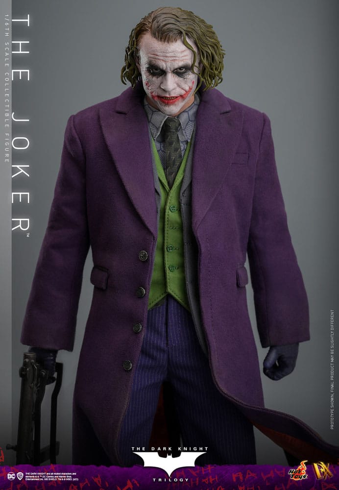 DC Comics: The Dark Knight DX Action Figure 1:6 The Joker 31 cm