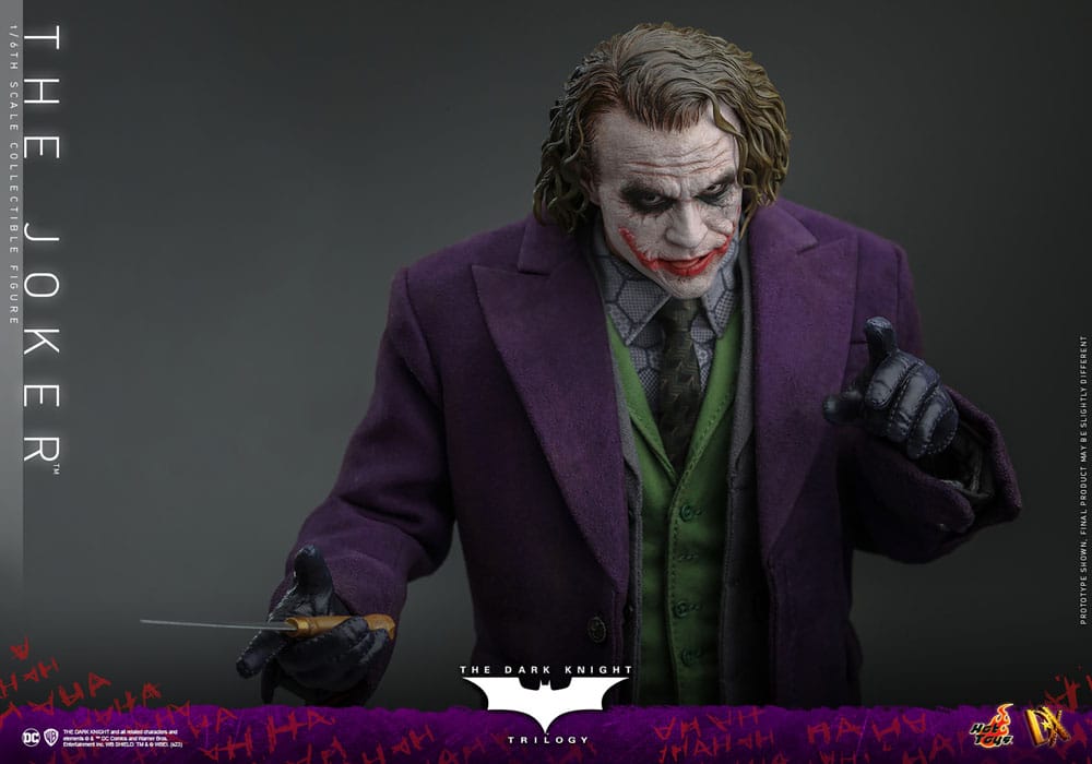 DC Comics: The Dark Knight DX Action Figure 1:6 The Joker 31 cm