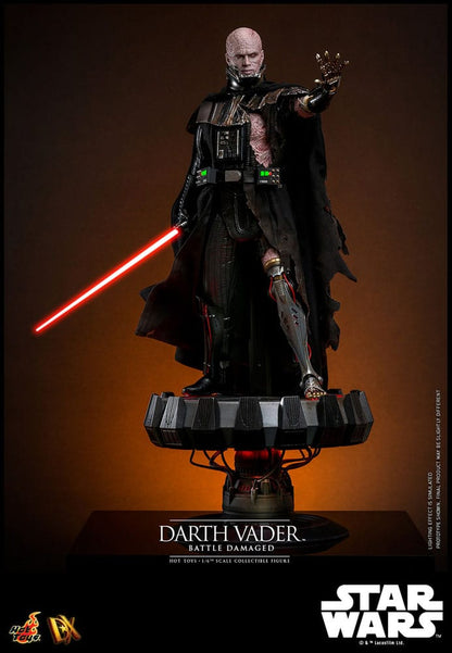 Star Wars: Action Figure 1/6 Darth Vader (Battle Damaged) 35 cm