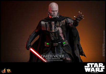 Star Wars: Action Figure 1/6 Darth Vader (Battle Damaged) 35 cm