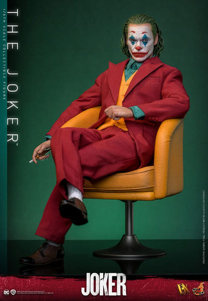 DC Comics: Joker Movie Masterpiece Action Figure 1/6 Il Joker 30 cm