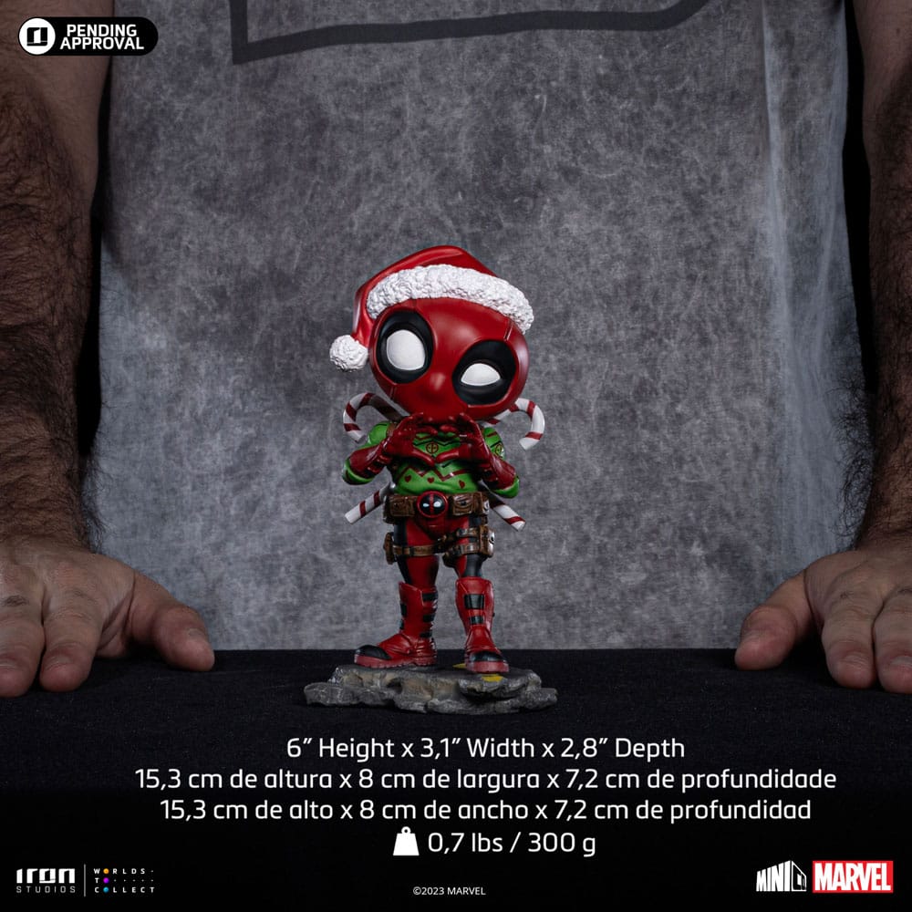 Marvel: X-Men Mini Co. PVC Figure Deadpool Christmas Version 15 cm