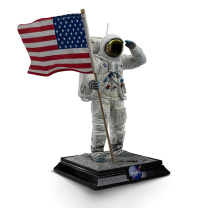 NASA: Art Scale Statue 1/10 Apollo 11 Astronaut 23 cm