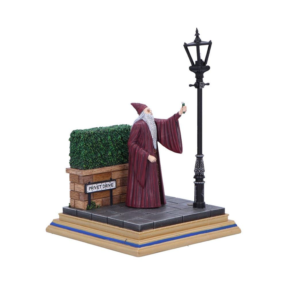 Harry Potter: Figure Privet Drive Light Up 19 cm Albus Bumbledore