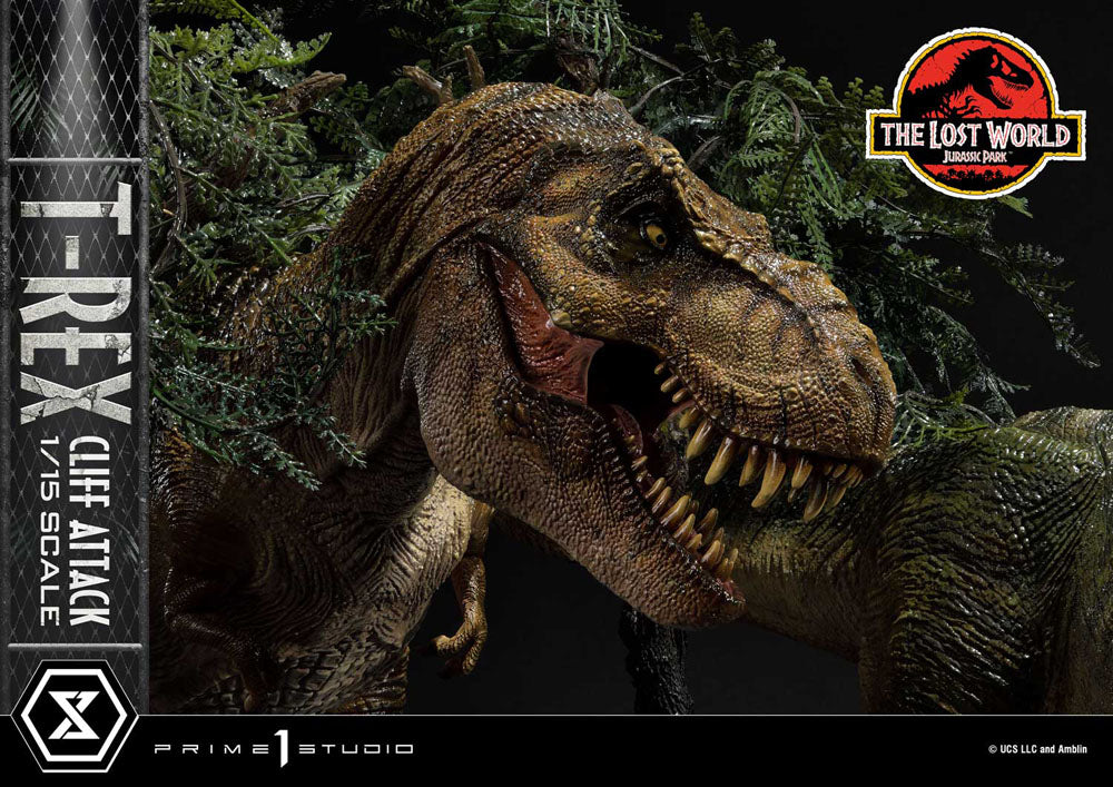 Jurassic World: The Lost World Statue 1/15 T-Rex Cliff Attack 53 cm