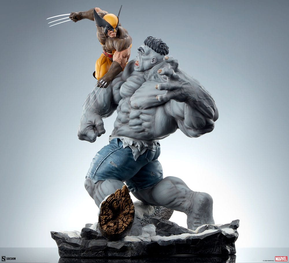 Marvel: Statue Grey Hulk vs Wolverine 58 cm