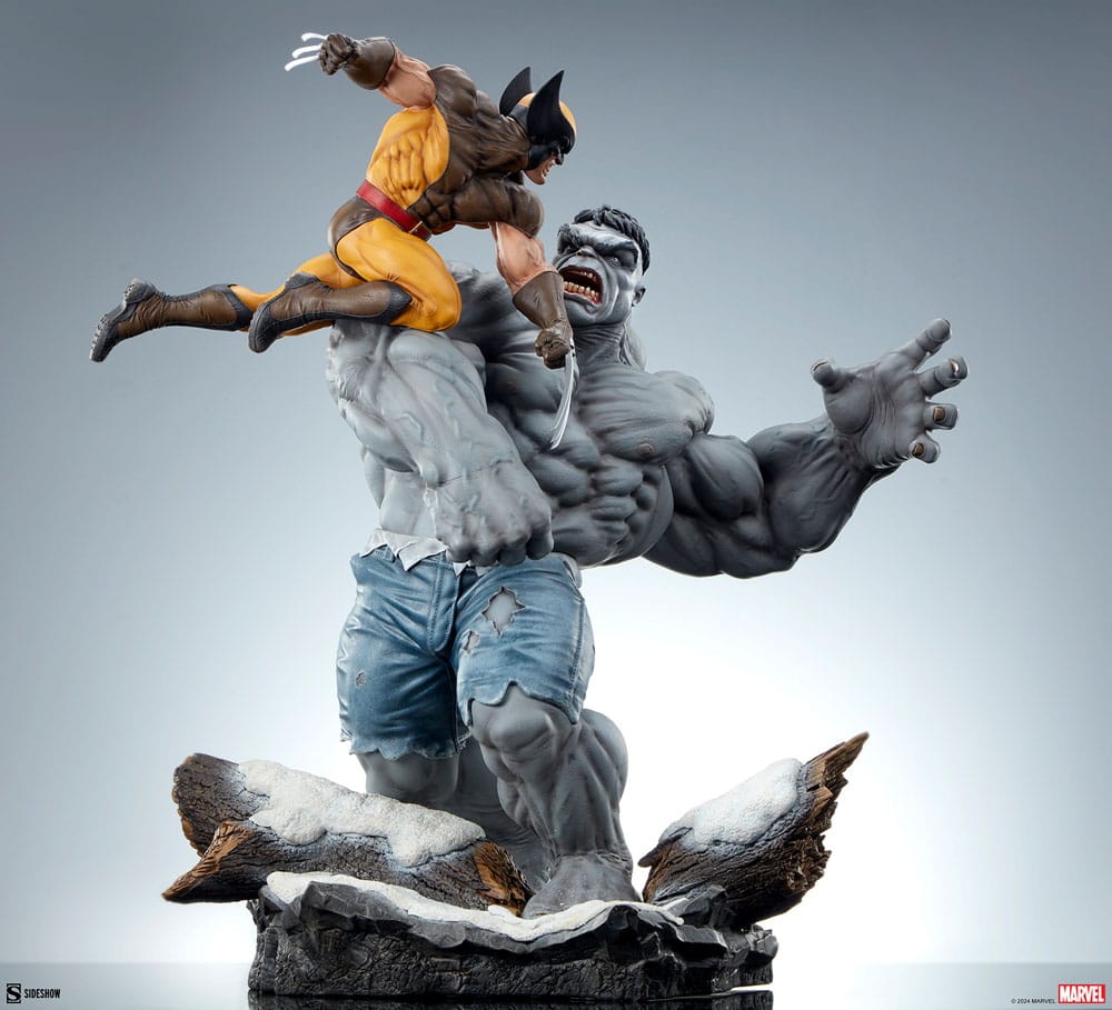 Marvel: Statue Grey Hulk vs Wolverine 58 cm